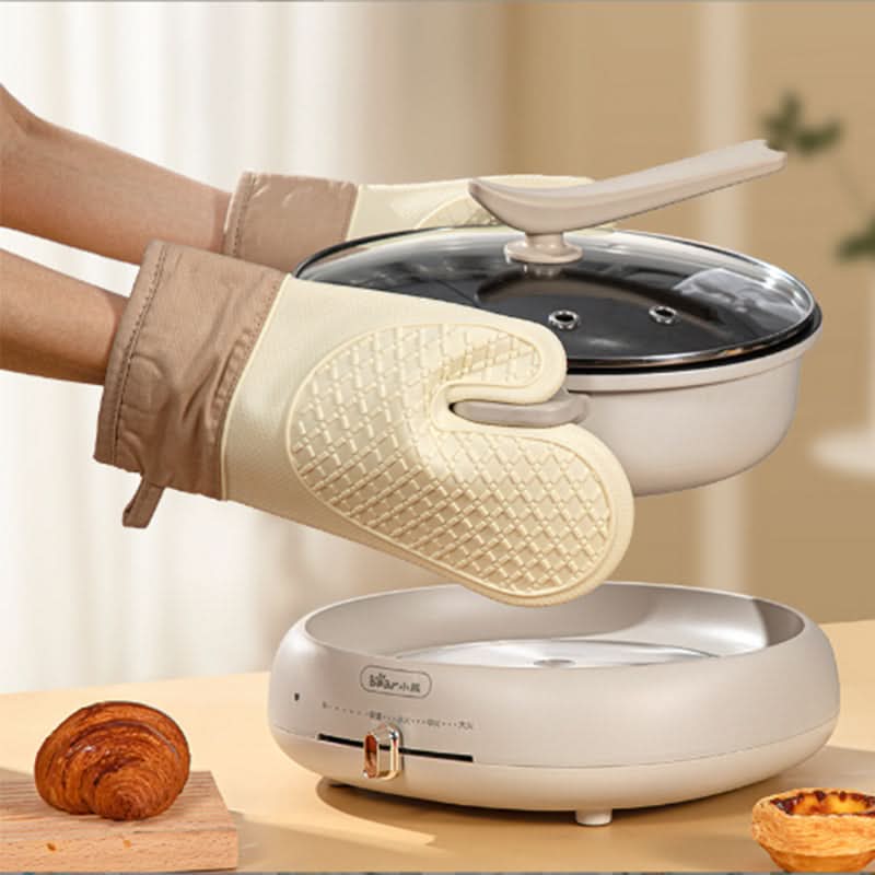 FlameGuard™ | Ofenhandschuhe – Hitzebeständiger Griff für sicheres Kochen