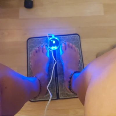 WaveSoothe™ | EMS-Fußmassage-Matte für Entspannung & Aktivierung