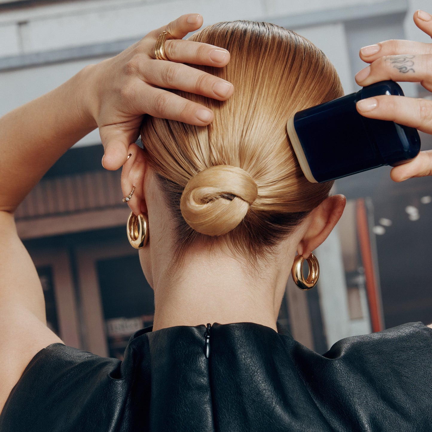 ShineFix™ – Haar-Wax-Stick für Glanz & präzises Styling