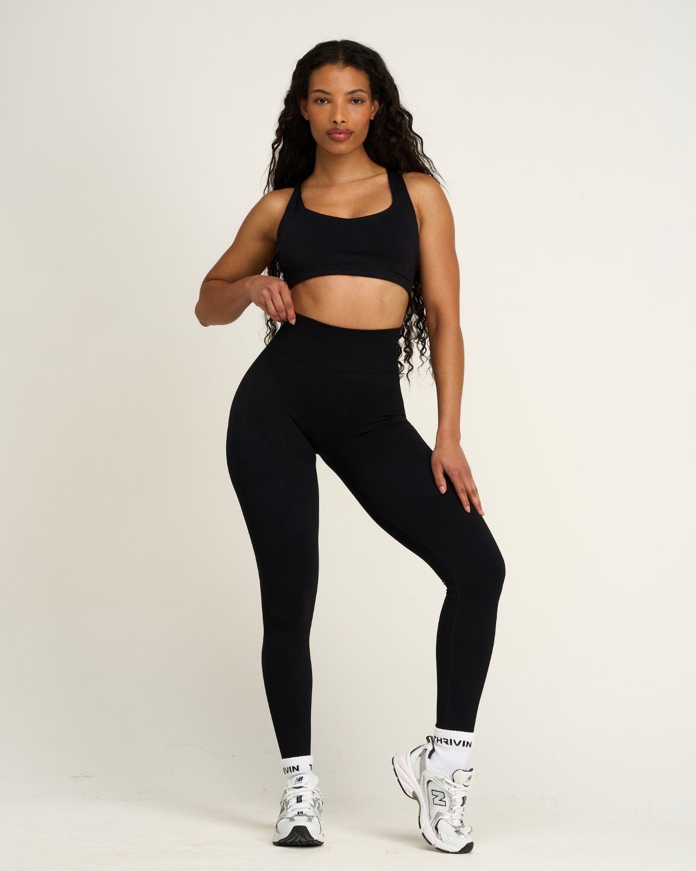 Elevate™ Leggings mit hohem Bund und Scrunch-Effekt | Nachtschwarz