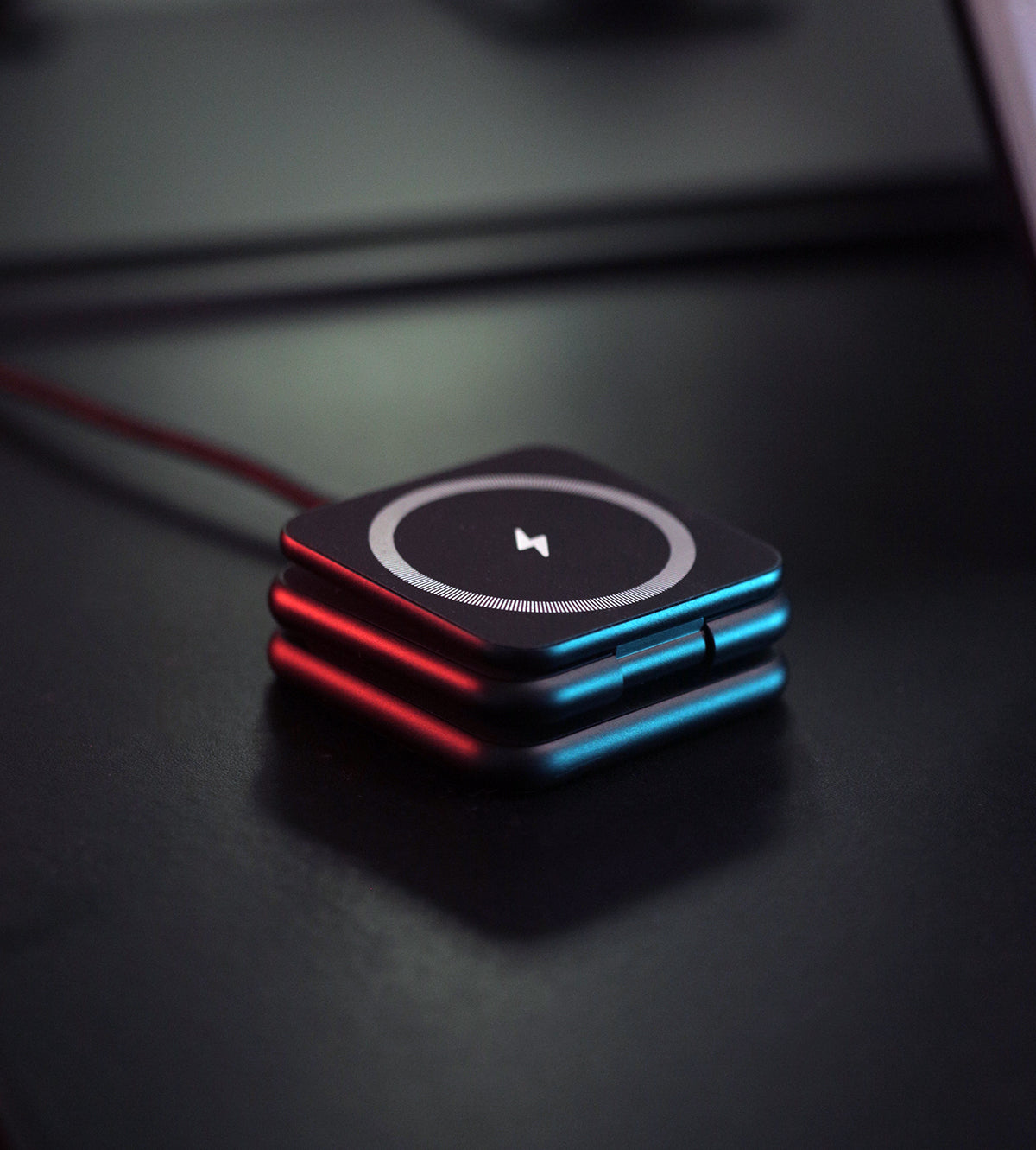 3-in-1 Wireless Charging Stand | Ordnung & Schnellladen