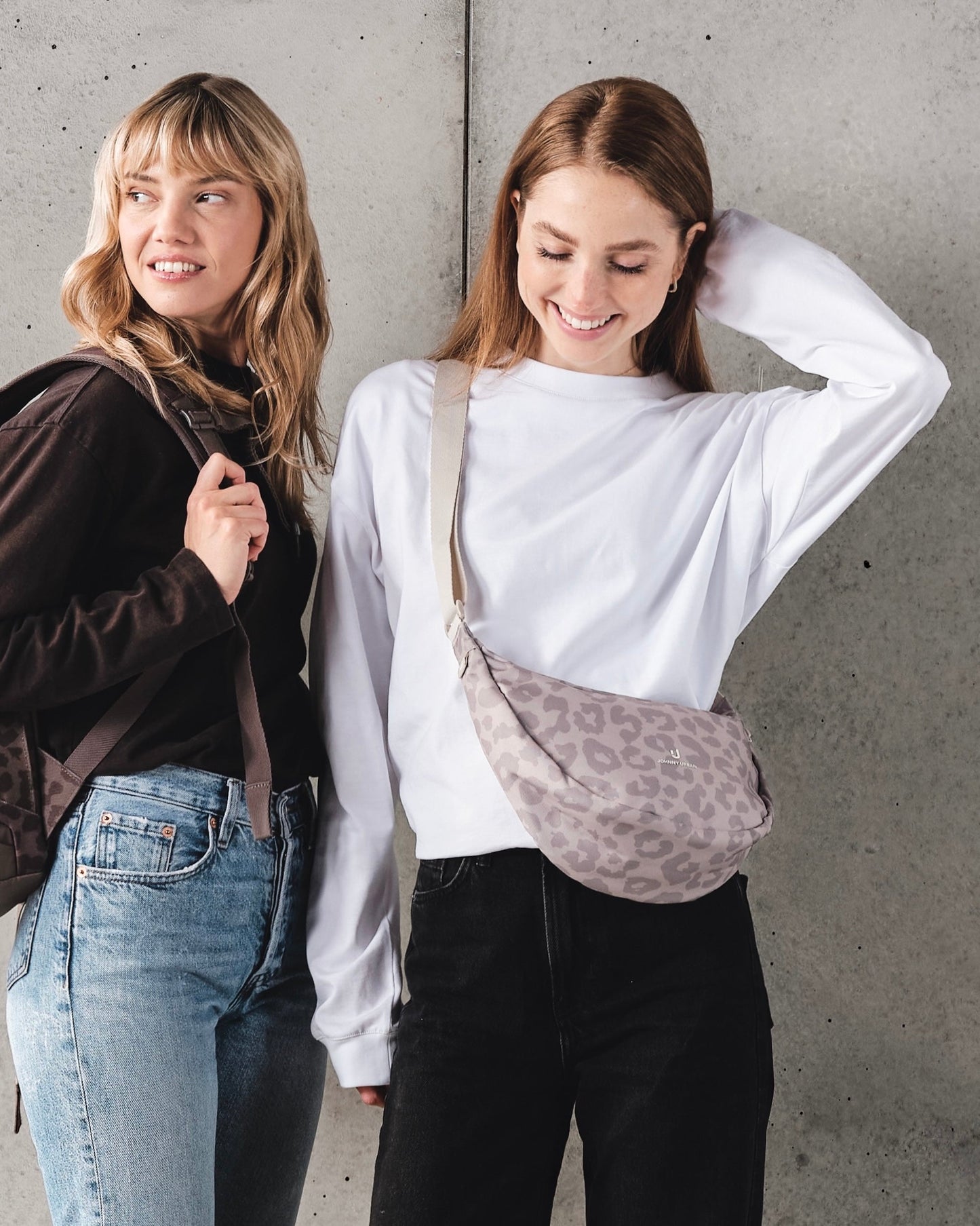 Die Ally Medium Half-Moon-Tasche sorgt für Ordnung bei den täglichen Essentials