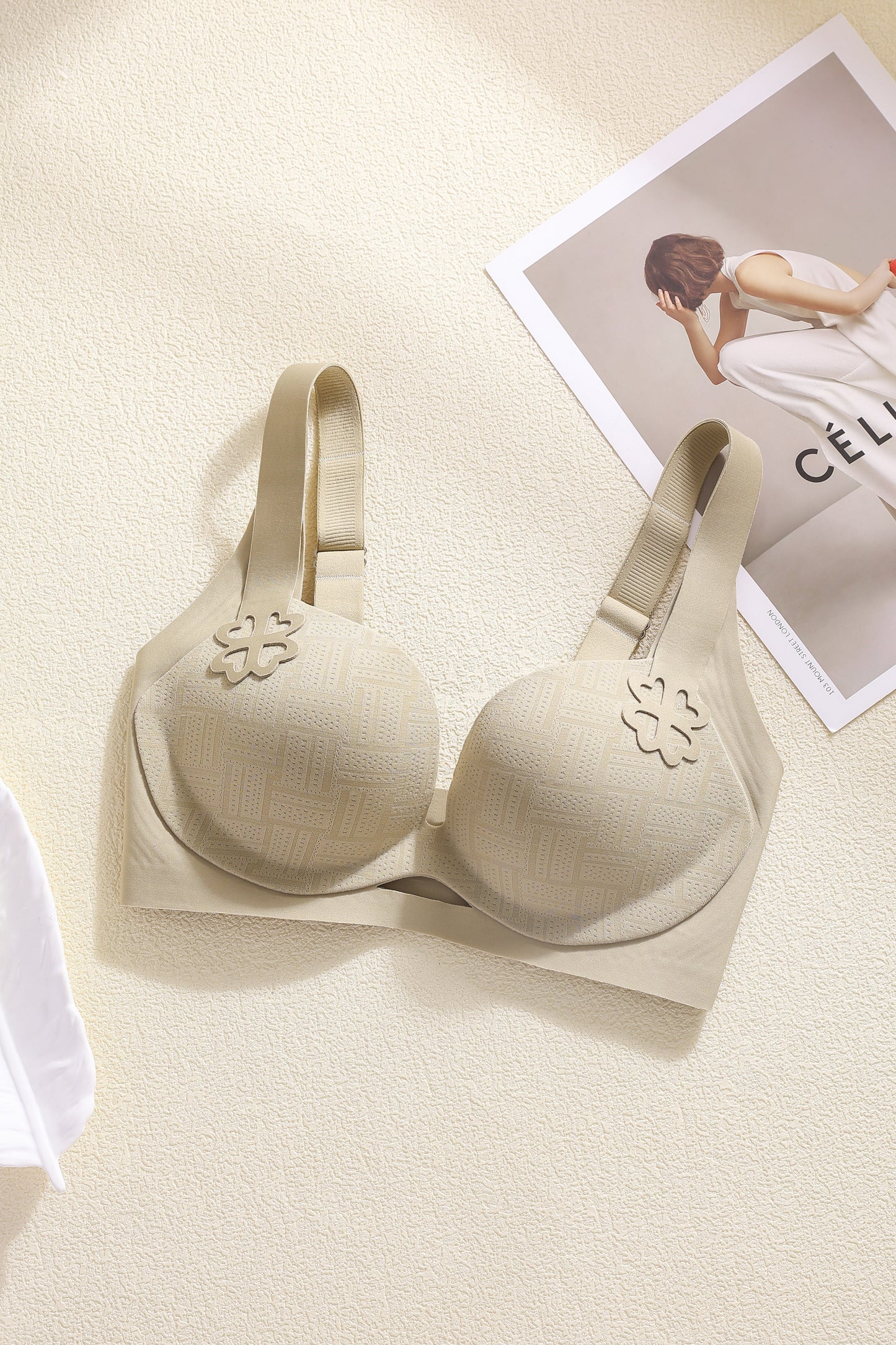 VelouraLift Push Up BH ohne Bügel | Natürliche Form & maximaler Komfort