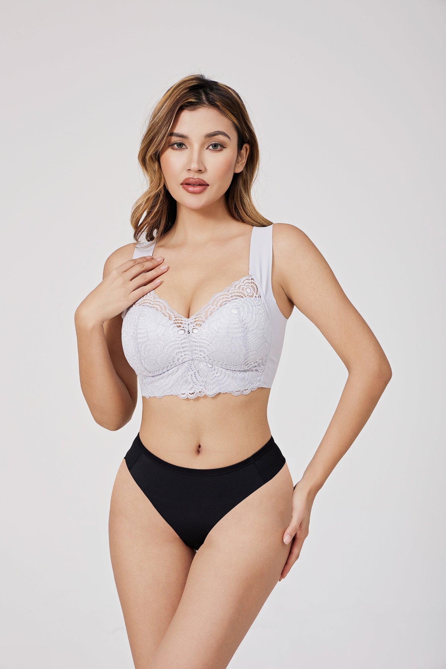 Cuvella™ – Comfortable push-up bra for support and feminine contours