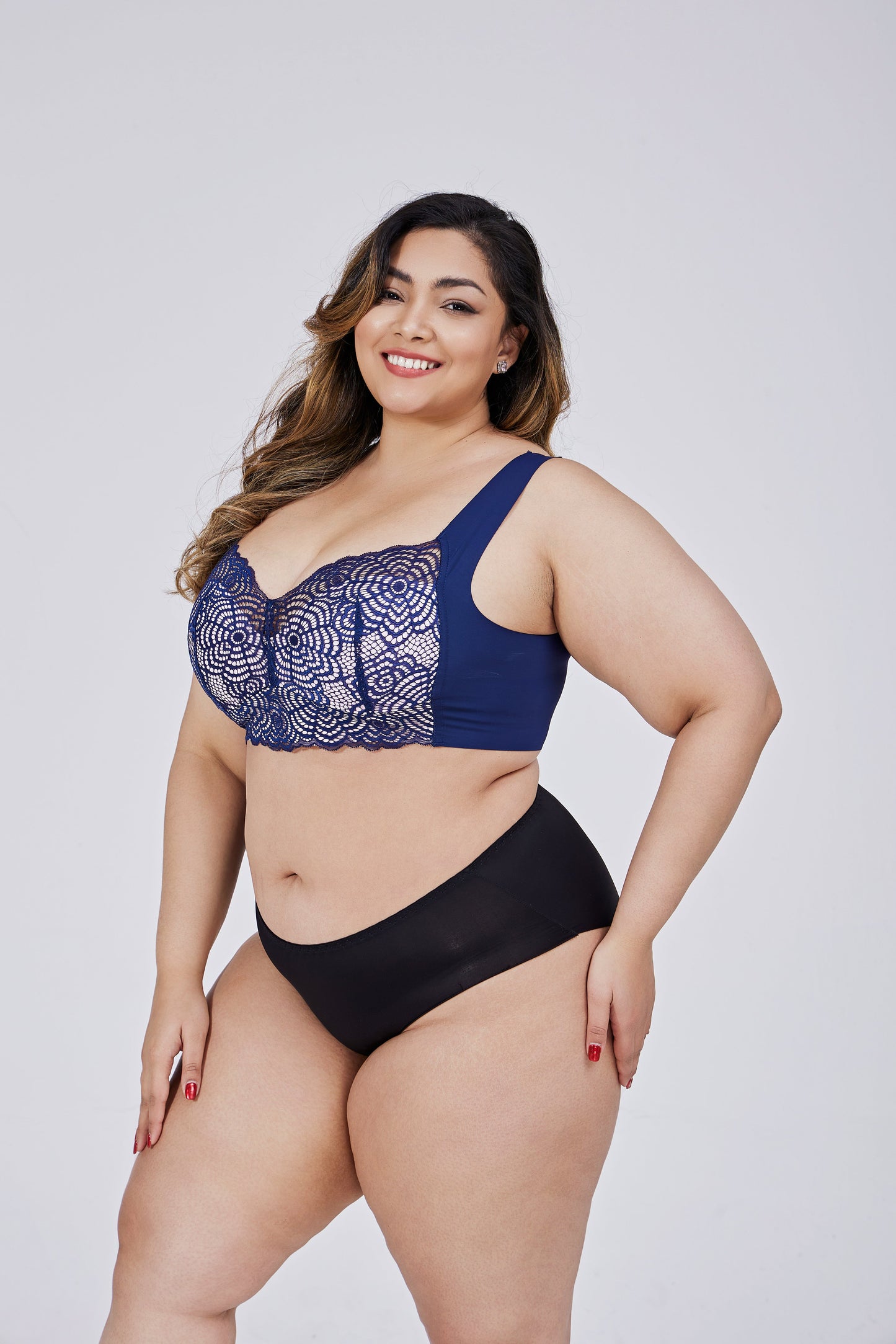 Cuvella™ – Comfortable push-up bra for support and feminine contours