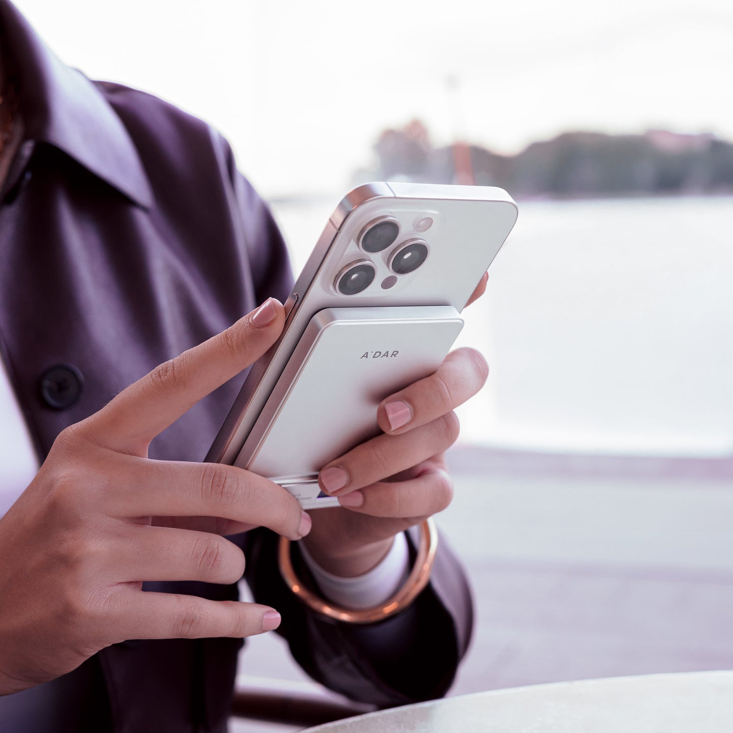 VoltGuard™ Intelligente magnetische Powerbank mit 20-W-Ladeleistung