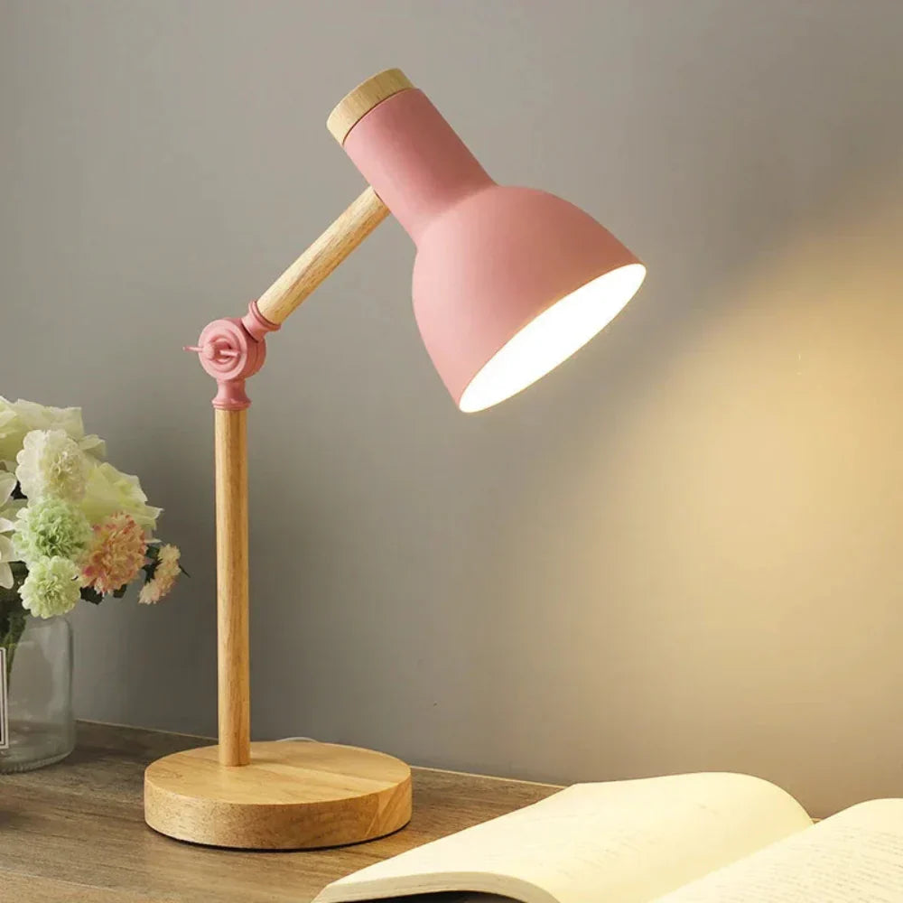 LumoWood™ | Verstellbare Schreibtischlampe aus Holz