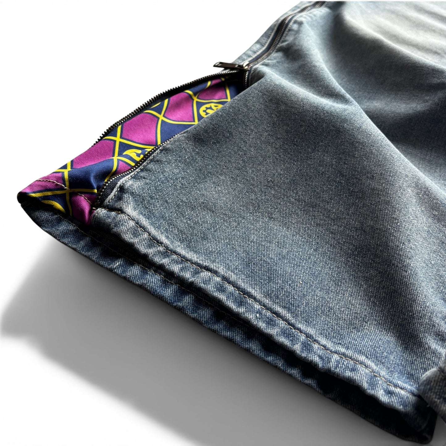 Ravello™ – Moderne Denim Jeans mit charakterstarkem Design