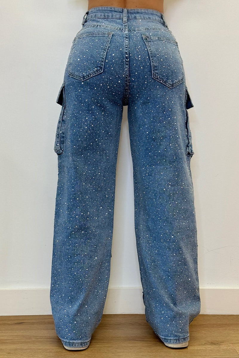 Rhinestone Jeans | Selbstbewusster Style mit maximaler Bewegungsfreiheit