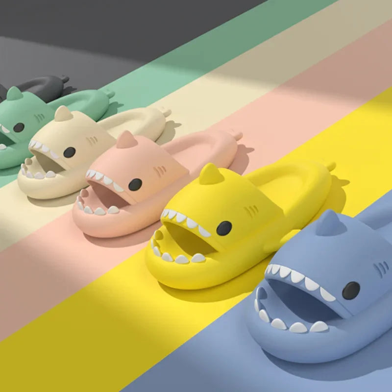 Sharky™ | Bequeme Haifisch Sommer Slides