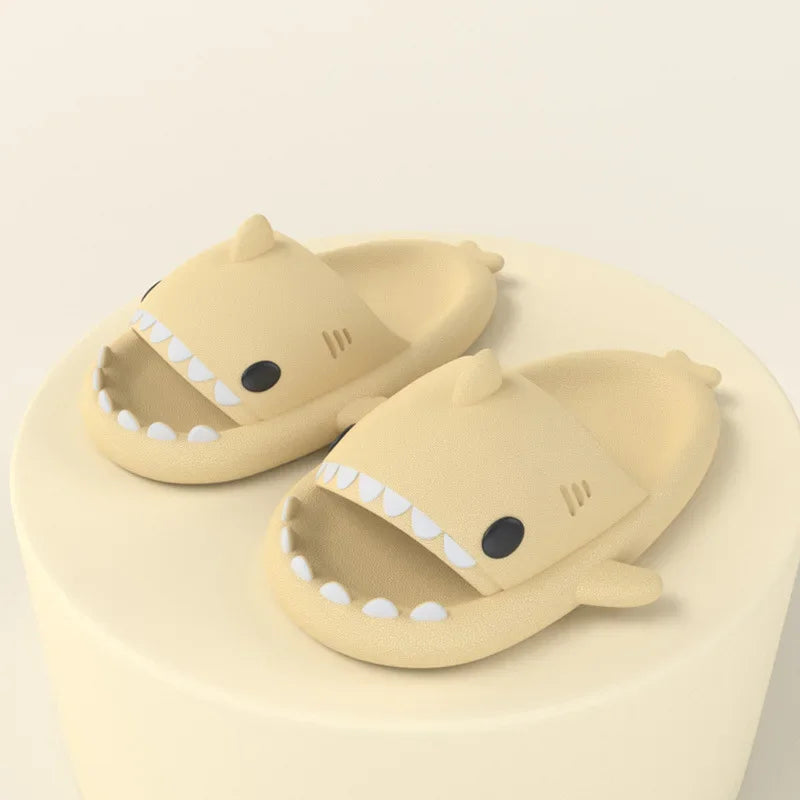 Sharky™ | Bequeme Haifisch Sommer Slides