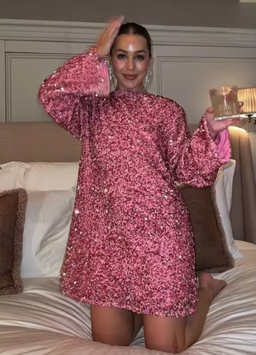 Ira Elegance™ | Das Kleid von Komfort und Stil