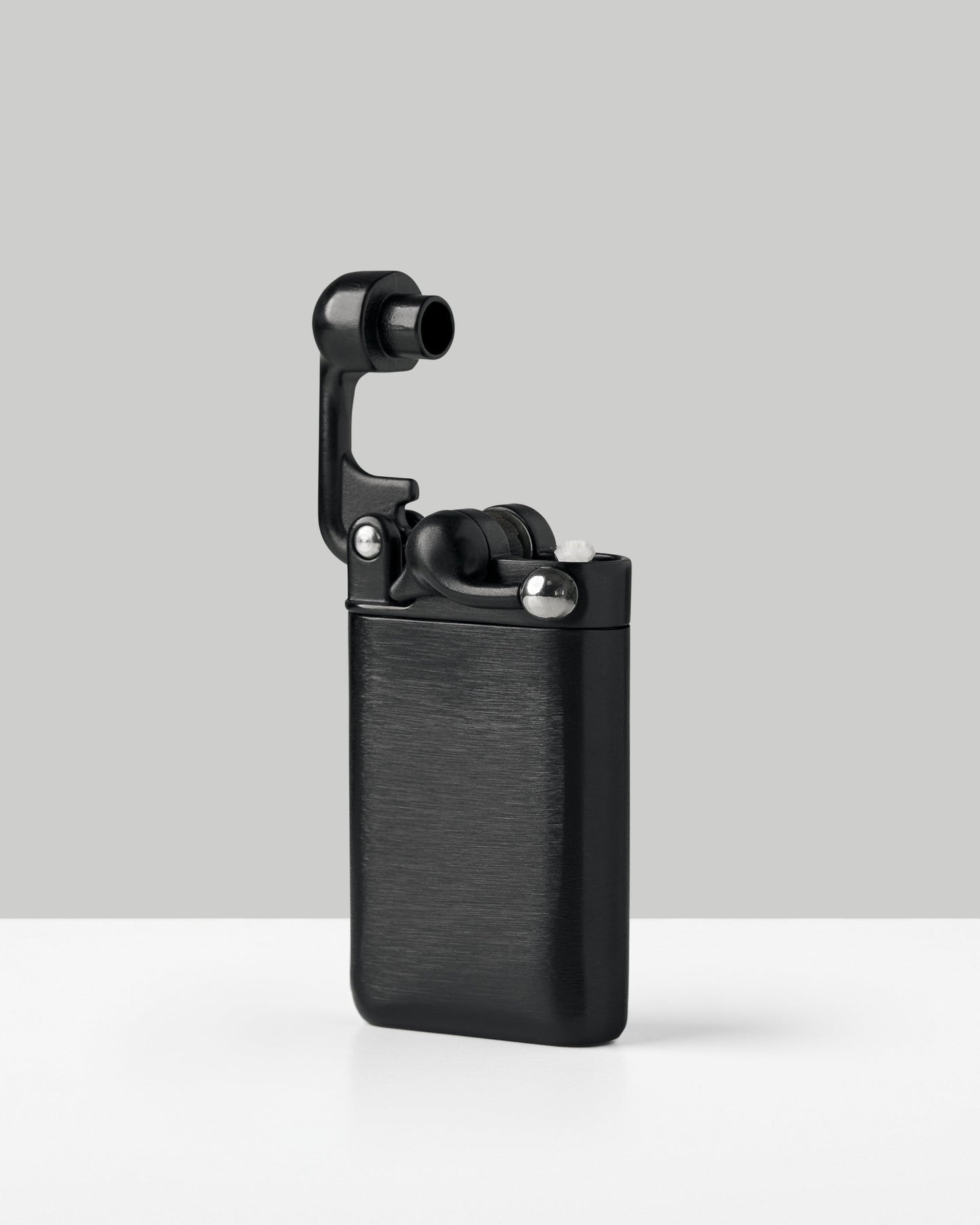 FireLuxe™ – Premium Feuerzeug mit innovativem Swing-Design