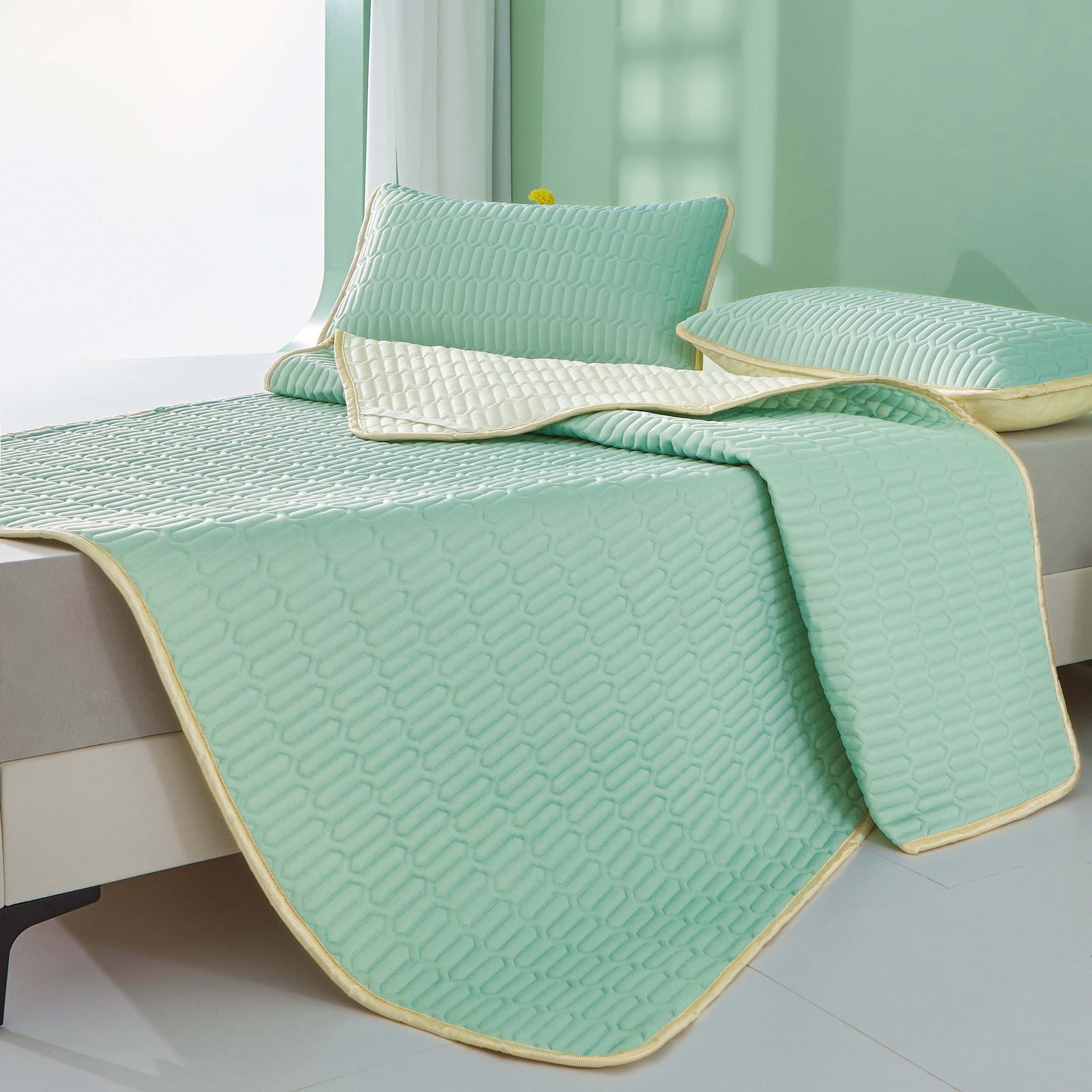 BreezeRest™ | Kühlende Latexmatte für erholsamen Schlaf in warmen Nächten