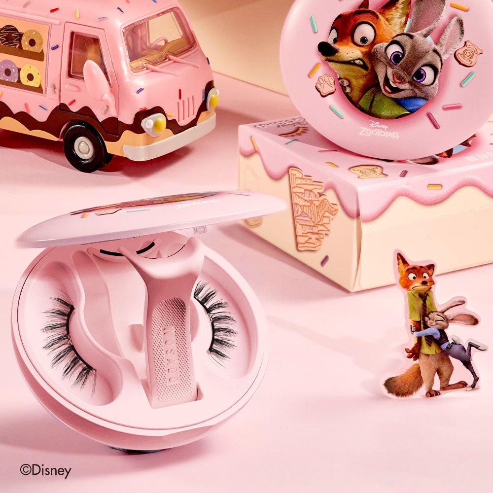 Zootopia Eisschwarz | Arktische Katze zwinkert