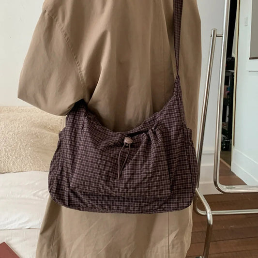 50% RABATT | Crossette™ | Leichte Crossbody-Tasche mit modernem Karomuster & cleverer Alltagsorganisation