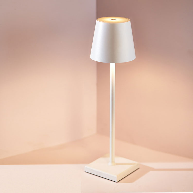 LUMERA™ | Minimalistische kabellose Lampe